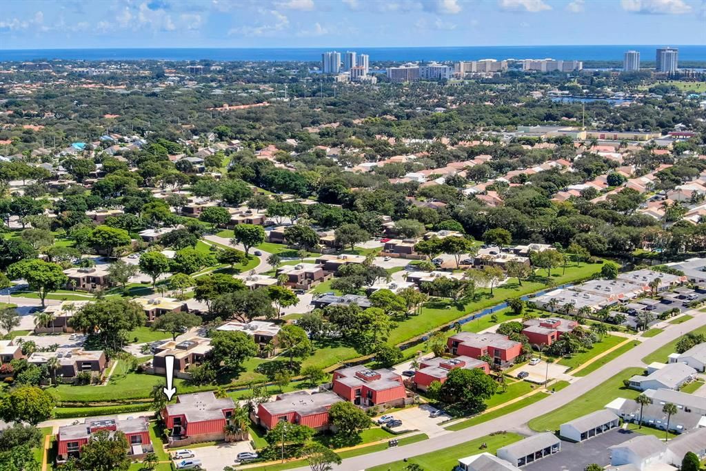 Photo of 3213 Meridian Way N #C, Palm Beach Gardens, FL 33410 (MLS # R10746374)