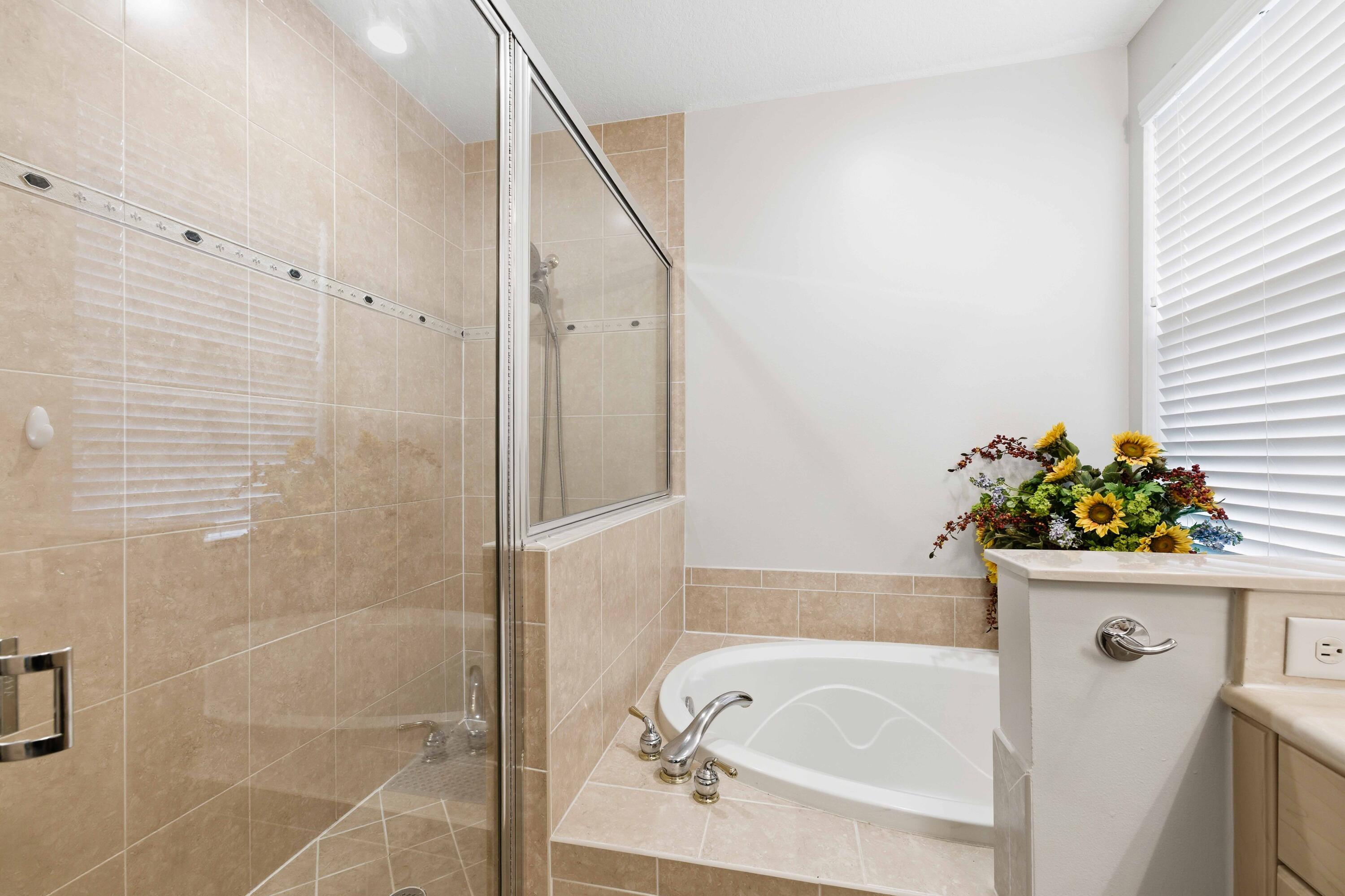 HARBOUR OAKS - Residential Lease
