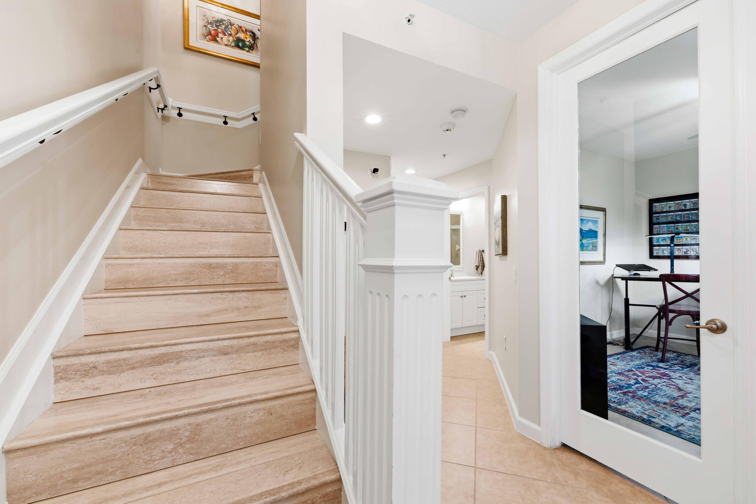 HARBOUR OAKS - Residential Lease