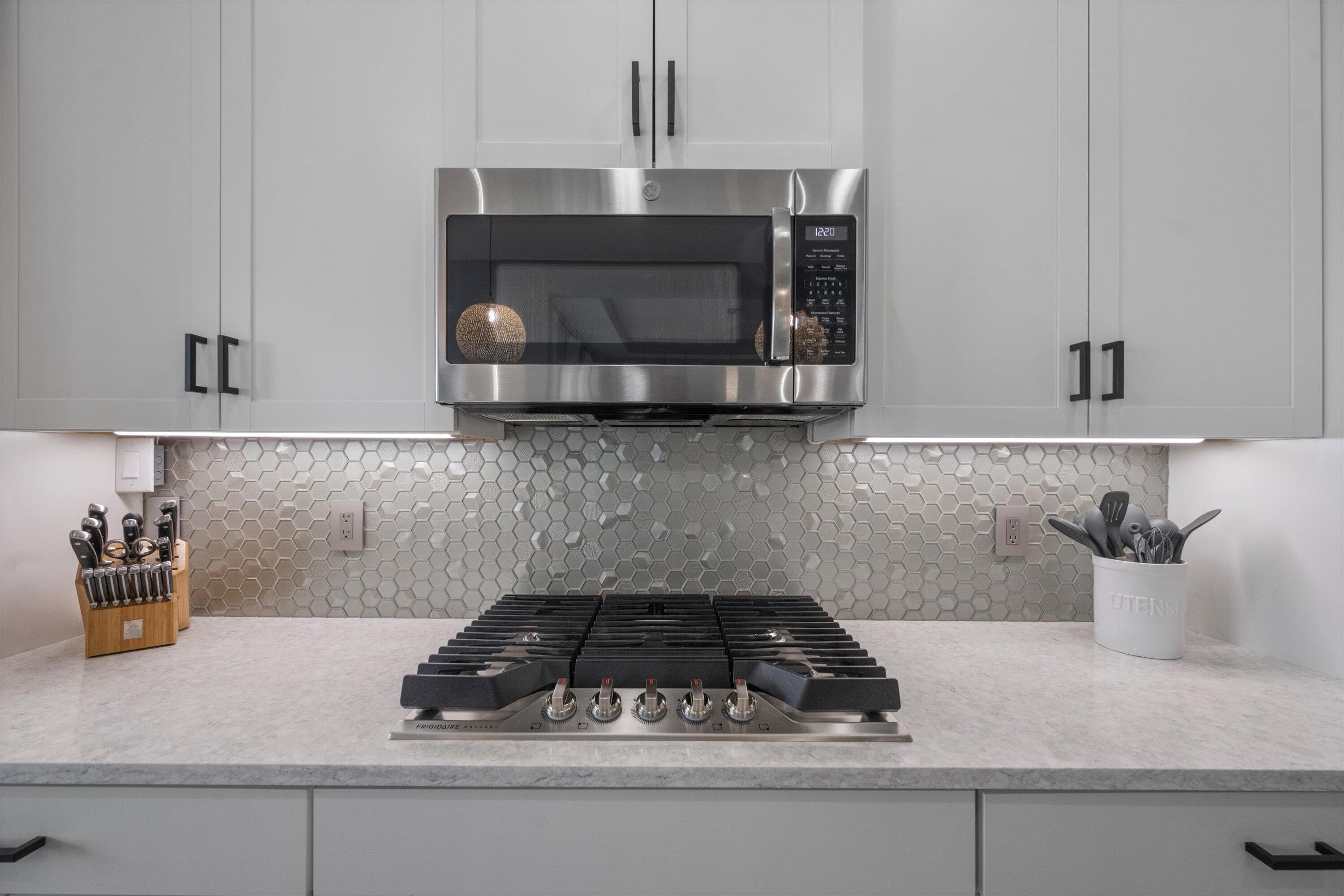 HAMMOCKS OF WESTLAKE - Residential