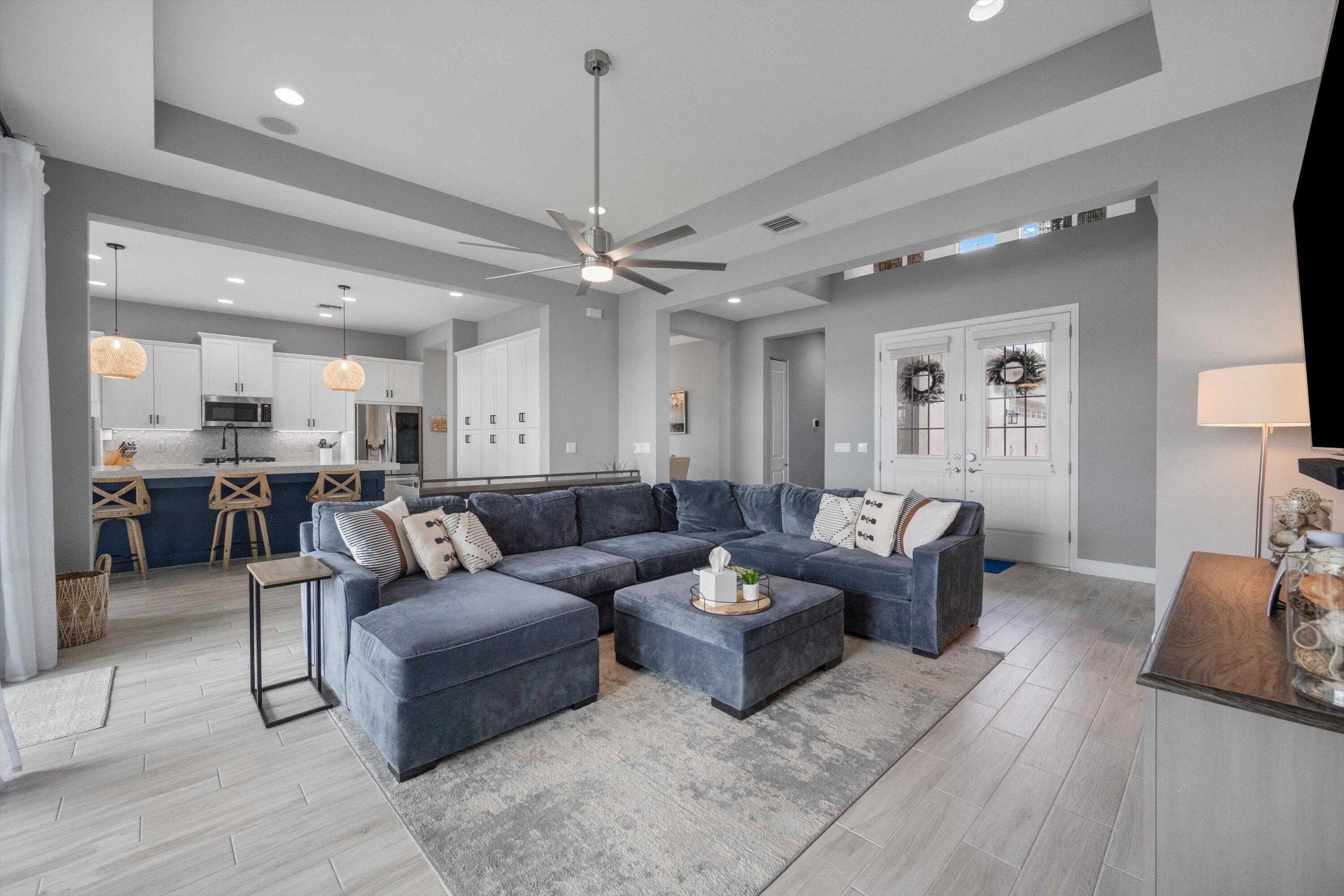 HAMMOCKS OF WESTLAKE - Residential