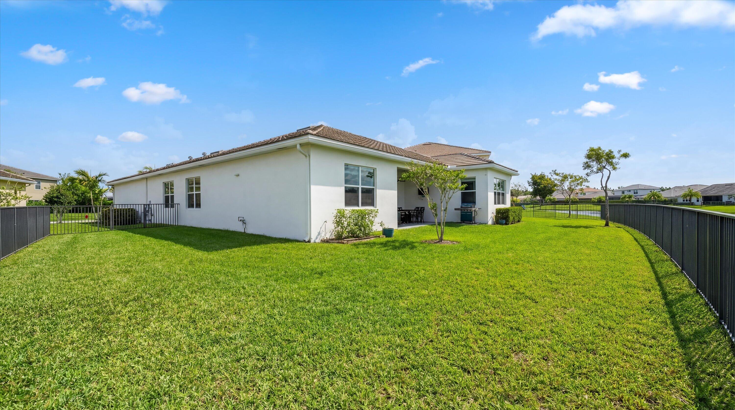 HAMMOCKS OF WESTLAKE - Residential