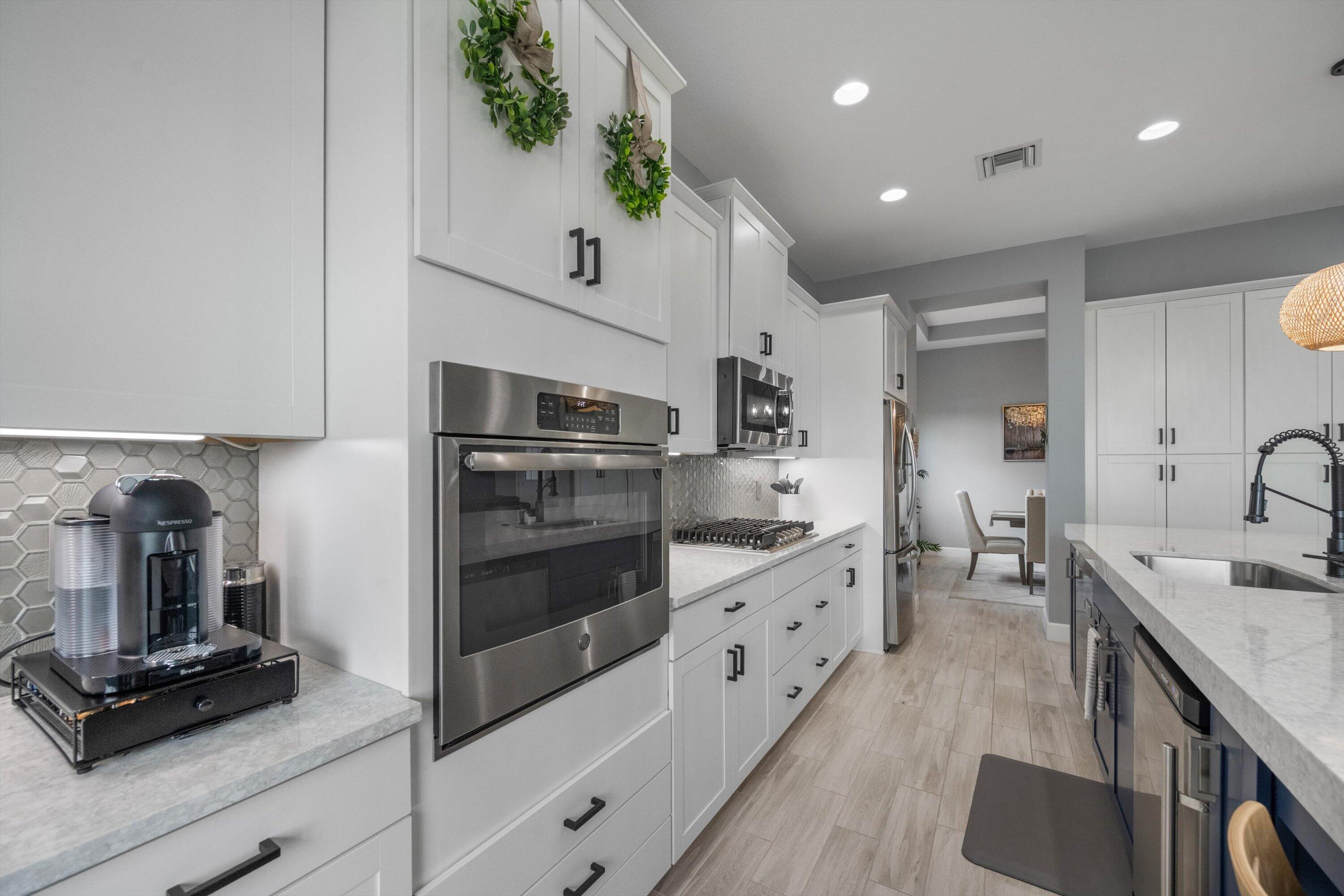 HAMMOCKS OF WESTLAKE - Residential