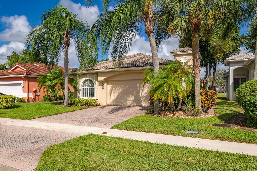 Photo of 8089 Brindisi Lane, Boynton Beach, FL 33472 (MLS # R11141221)