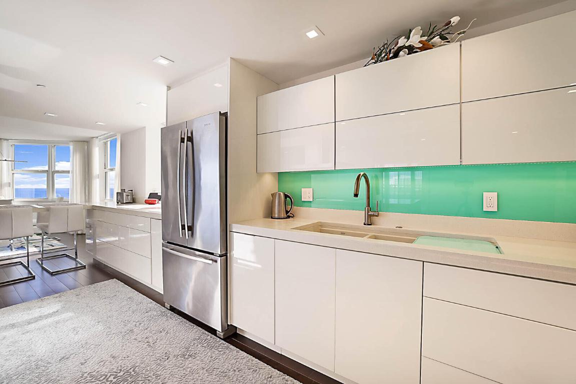 CLARENDON CONDO - Residential