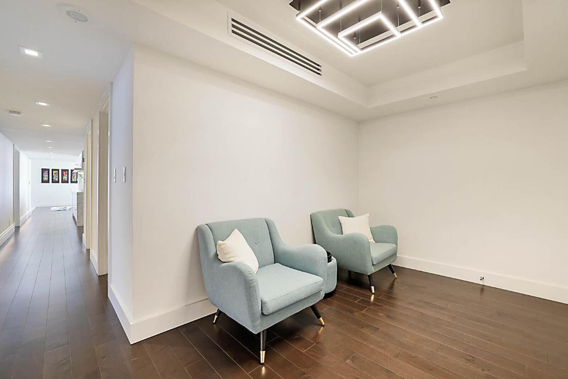 CLARENDON CONDO - Residential