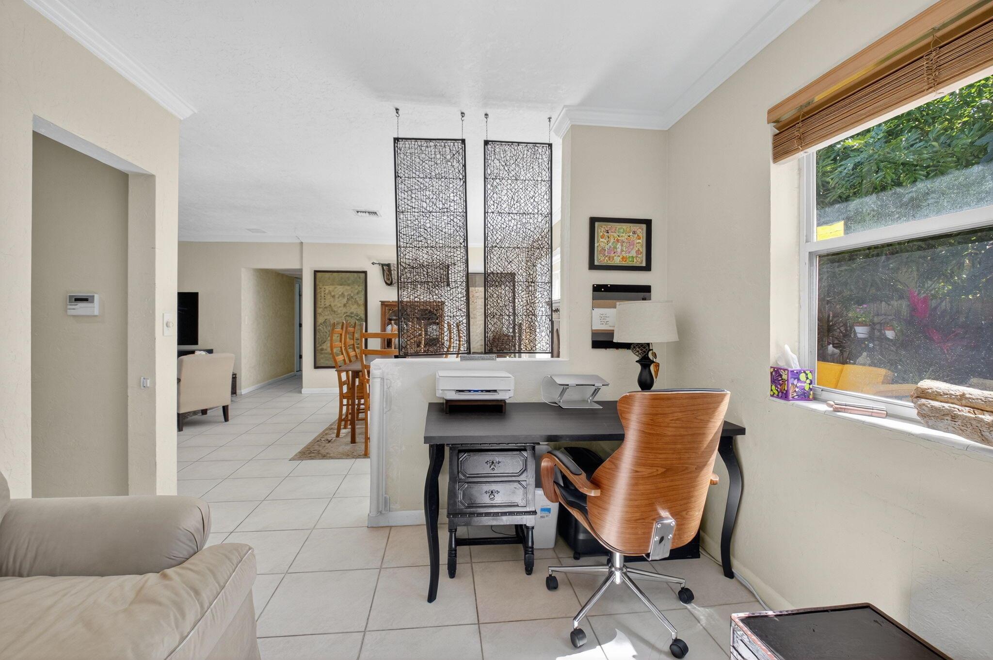 NORTHRIDGE - Residential