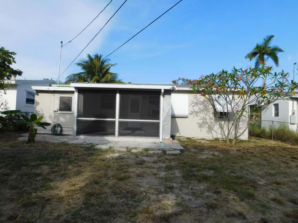 Photo of 715 S C Street, Lake Worth, FL 33460 (MLS # B26040702)
