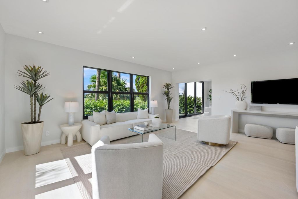 Photo of 800 Greensward Court #107-I, Delray Beach, FL 33445 (MLS # R11168990)