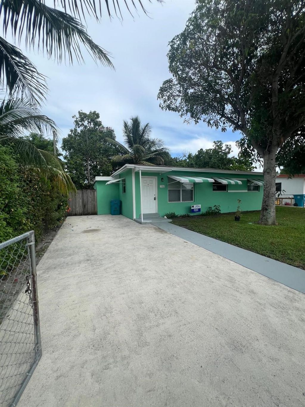 Photo of 2780 NW 2nd Street, Boynton Beach, FL 33435 (MLS # F10550098)