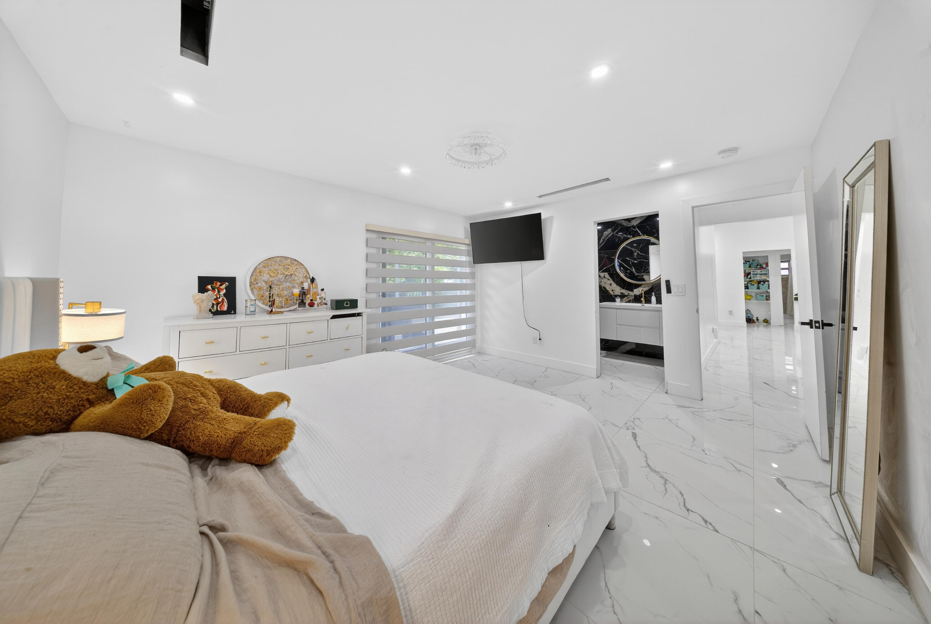 PALM BEACH COLONY SEC 2 REPL IN - Residential Lease