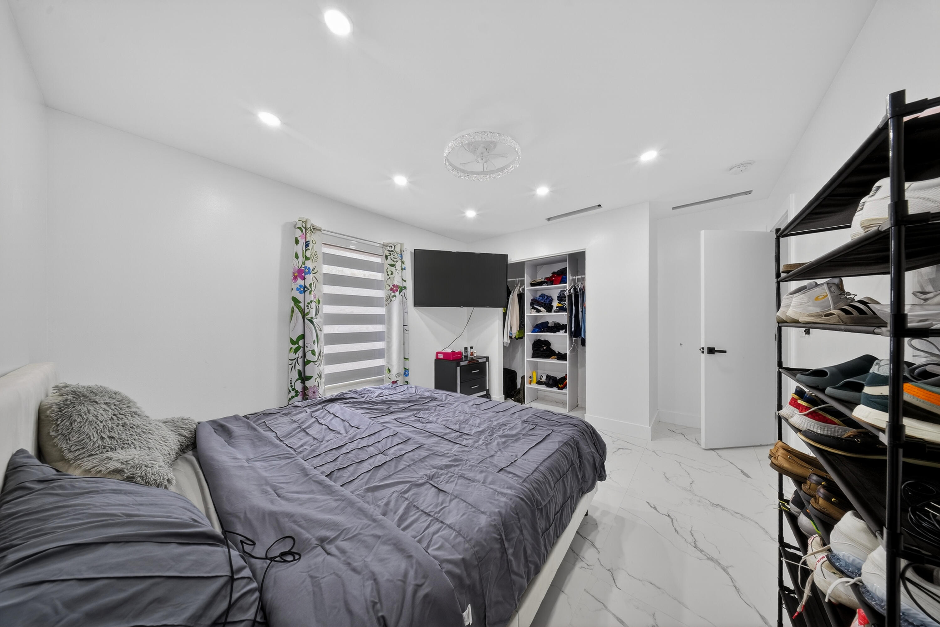 PALM BEACH COLONY SEC 2 REPL IN - Residential Lease