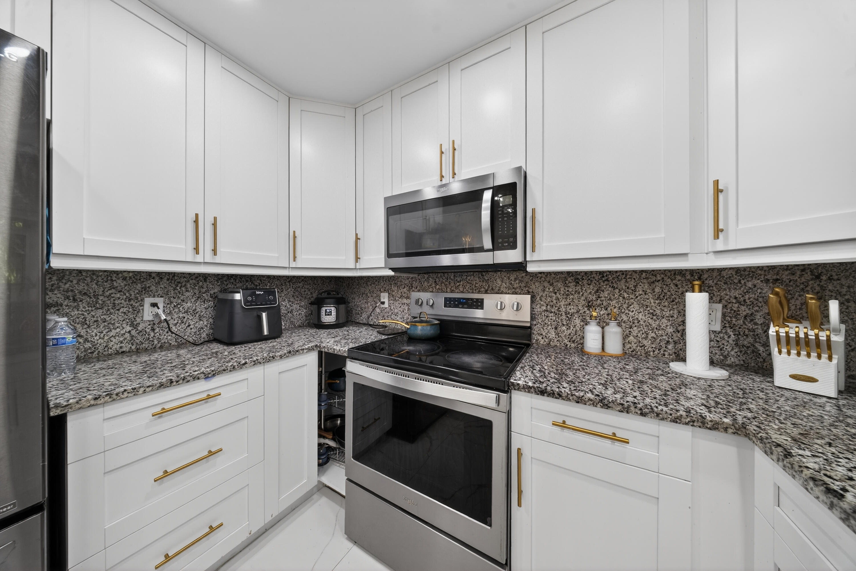 PALM BEACH COLONY SEC 2 REPL IN - Residential Lease