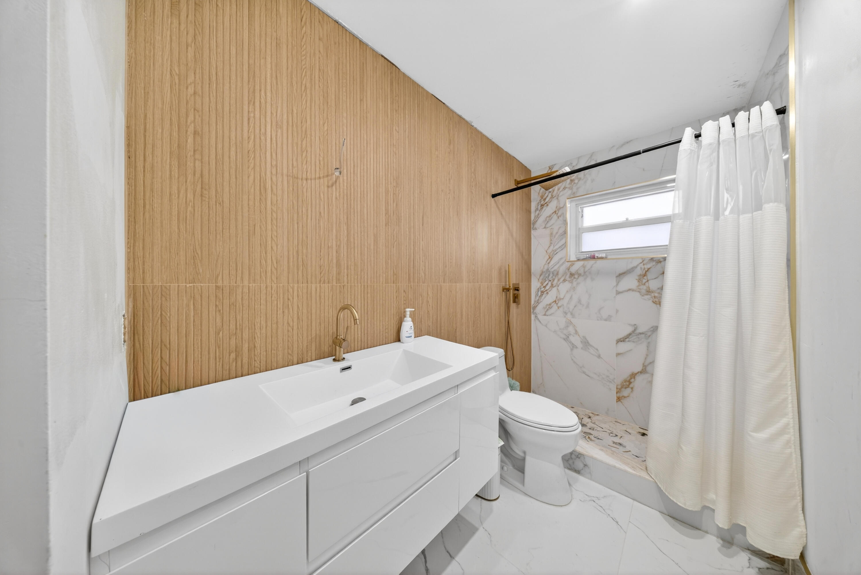 PALM BEACH COLONY SEC 2 REPL IN - Residential Lease