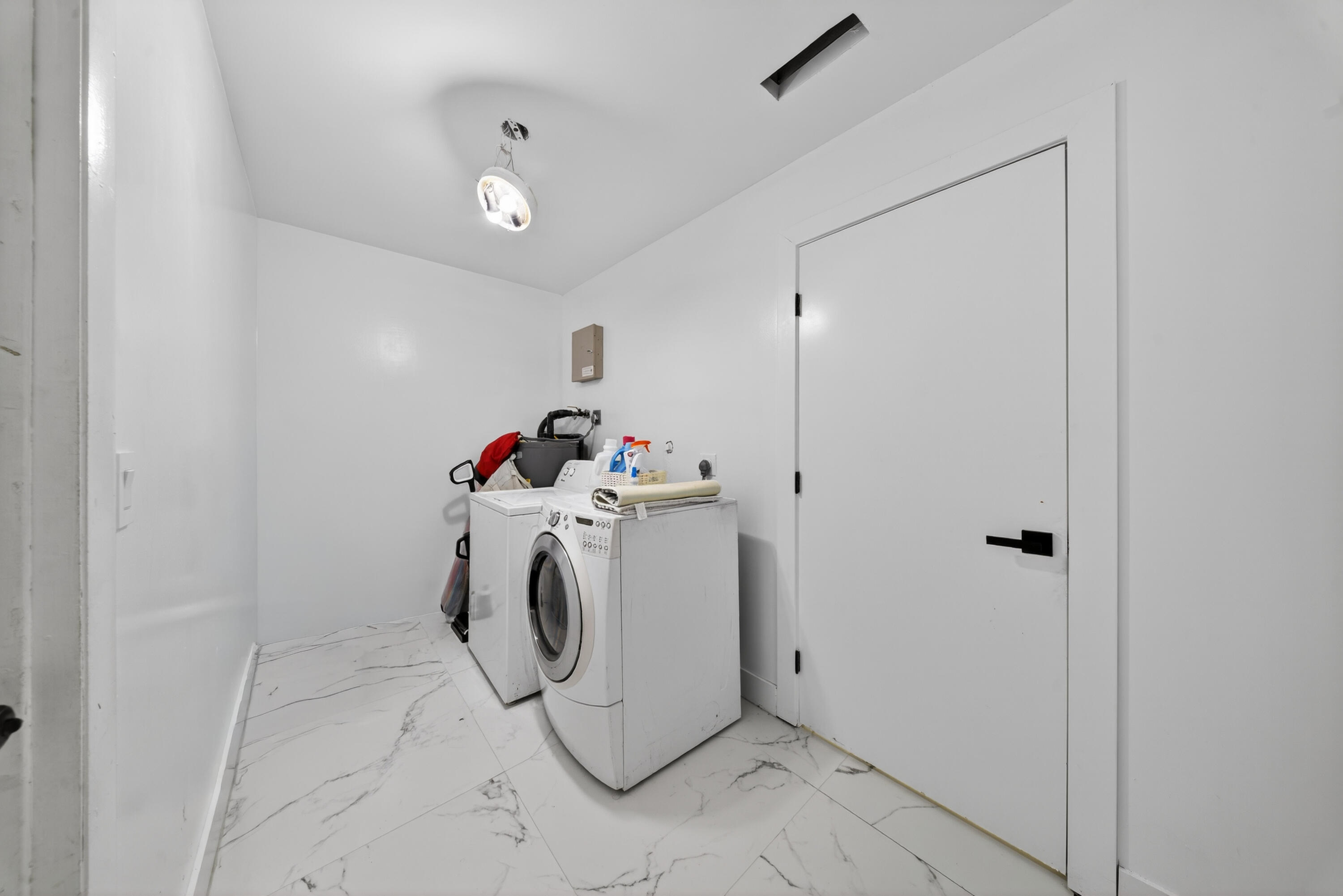 PALM BEACH COLONY SEC 2 REPL IN - Residential Lease