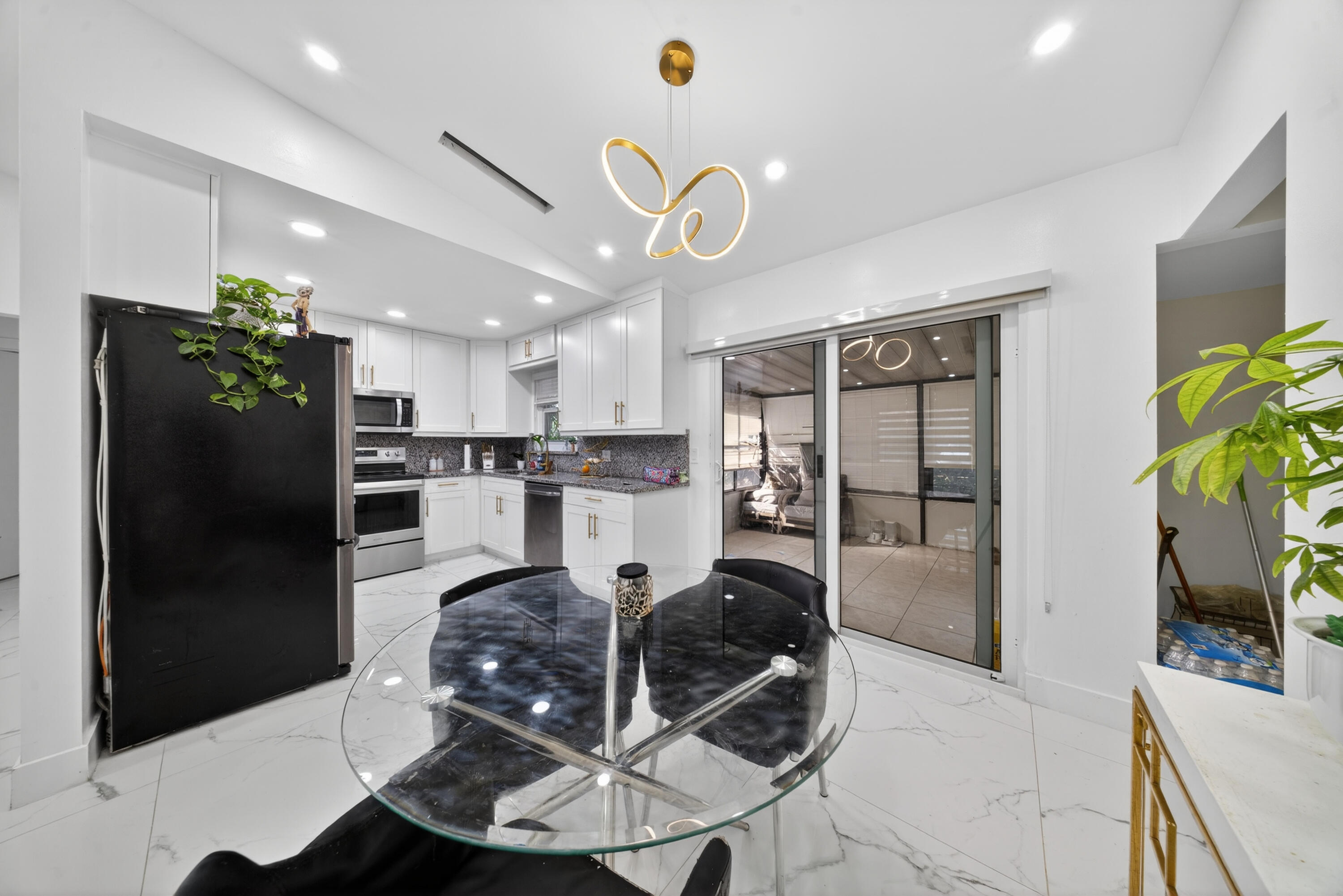 PALM BEACH COLONY SEC 2 REPL IN - Residential Lease