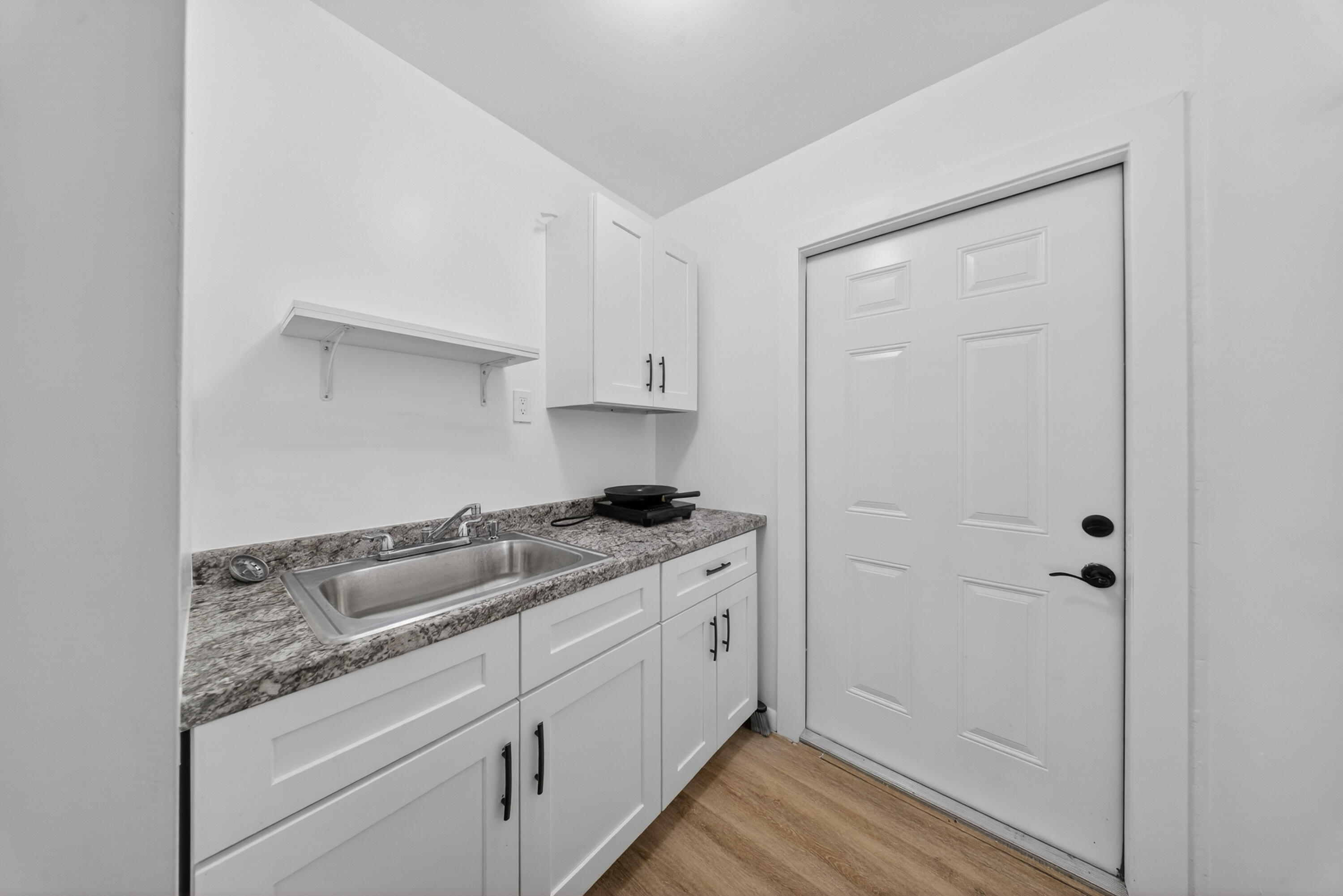 PALM BEACH COLONY SEC 2 REPL IN - Residential Lease