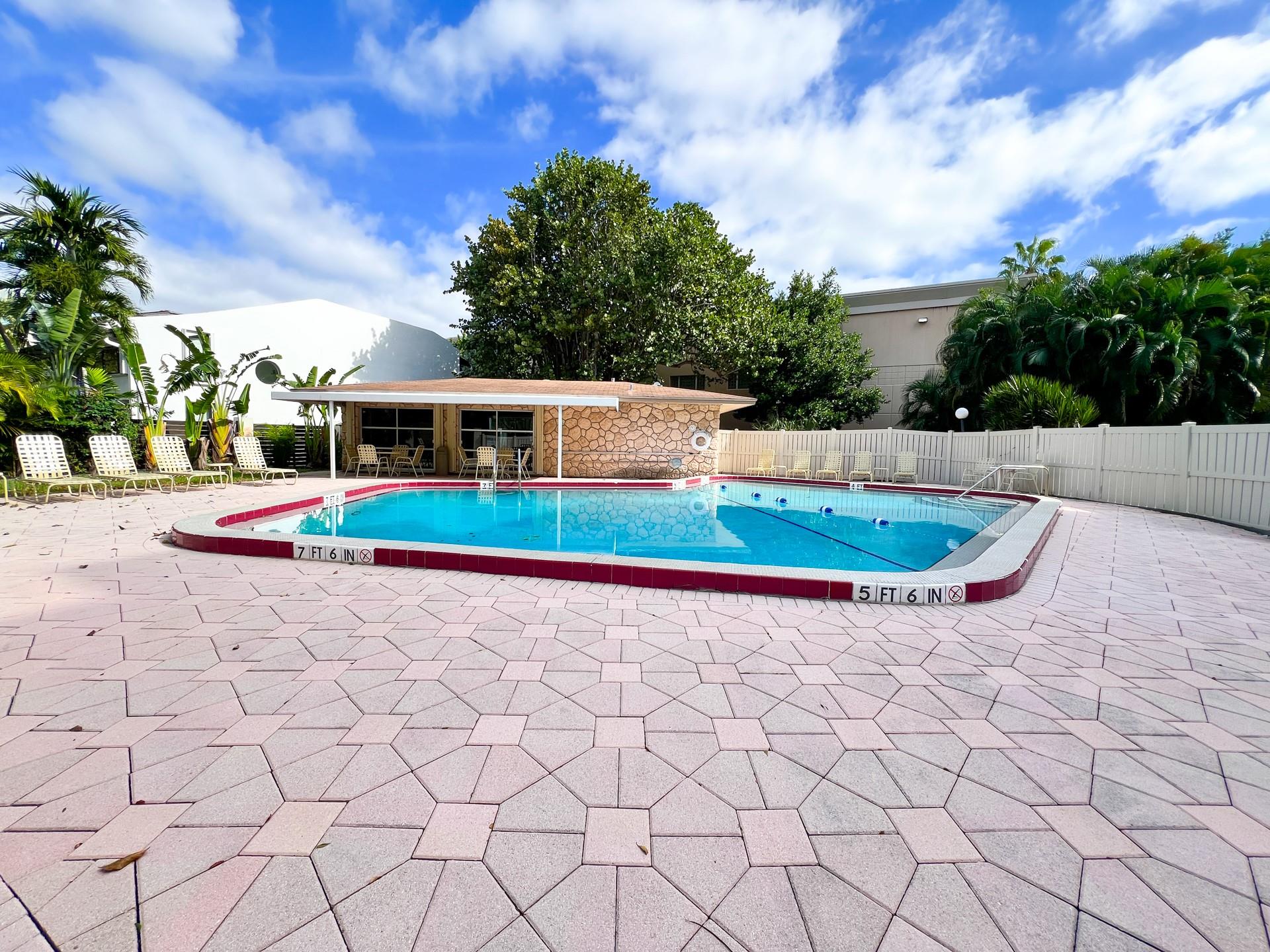 CORAL LAKE TOWER CONDO - Residential