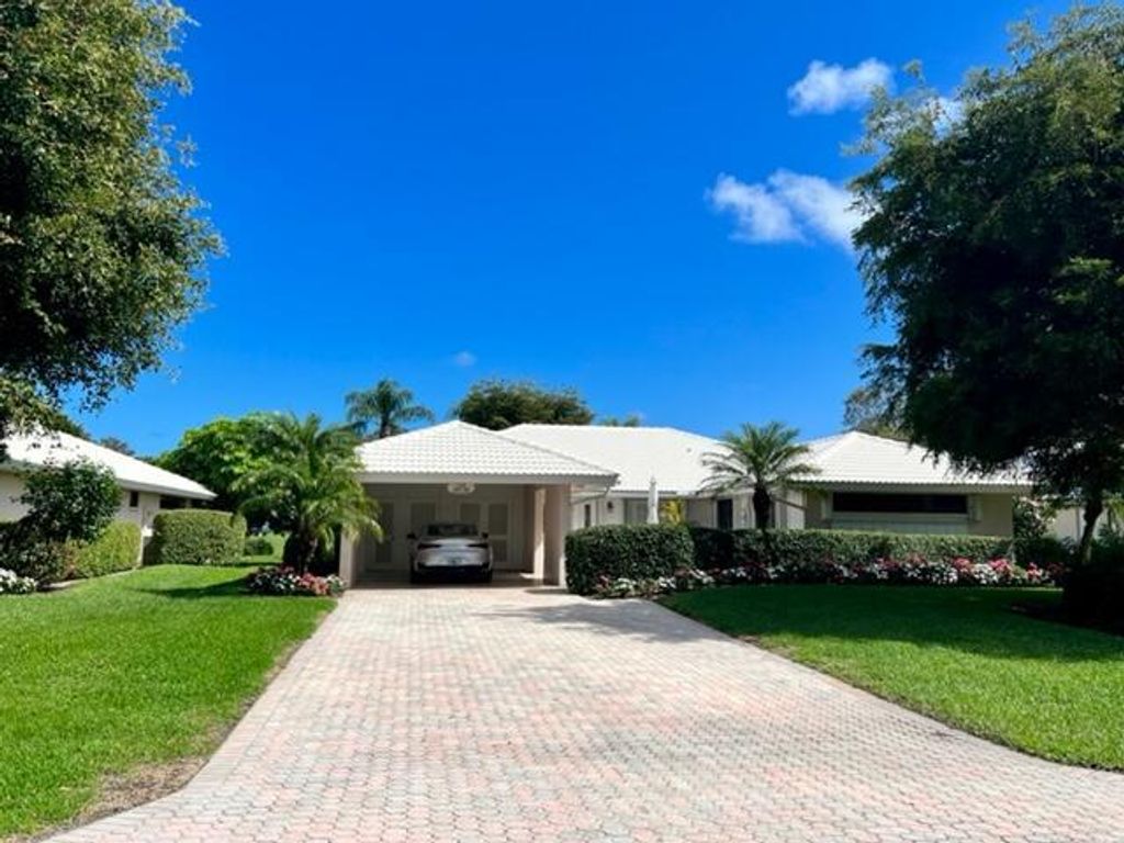 Photo of 10738 Tamarisk Trail #22-A, Boynton Beach, FL 33436 (MLS # R10782006)
