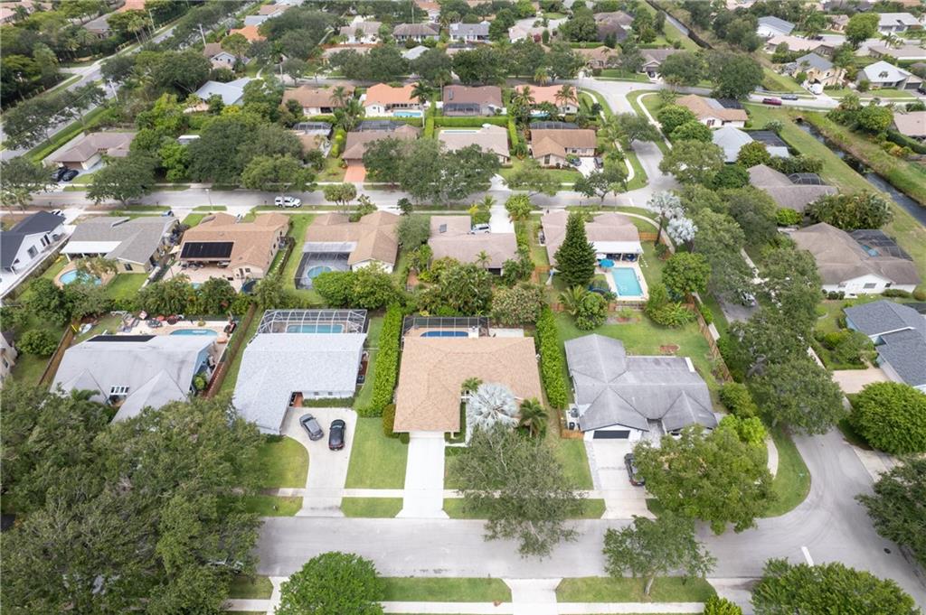 BOCA MADERA UNIT 3 - Residential
