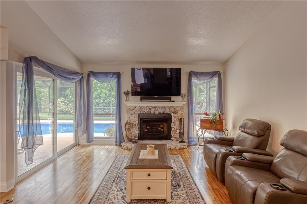 BOCA MADERA UNIT 3 - Residential