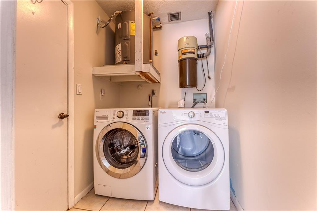 BOCA MADERA UNIT 3 - Residential