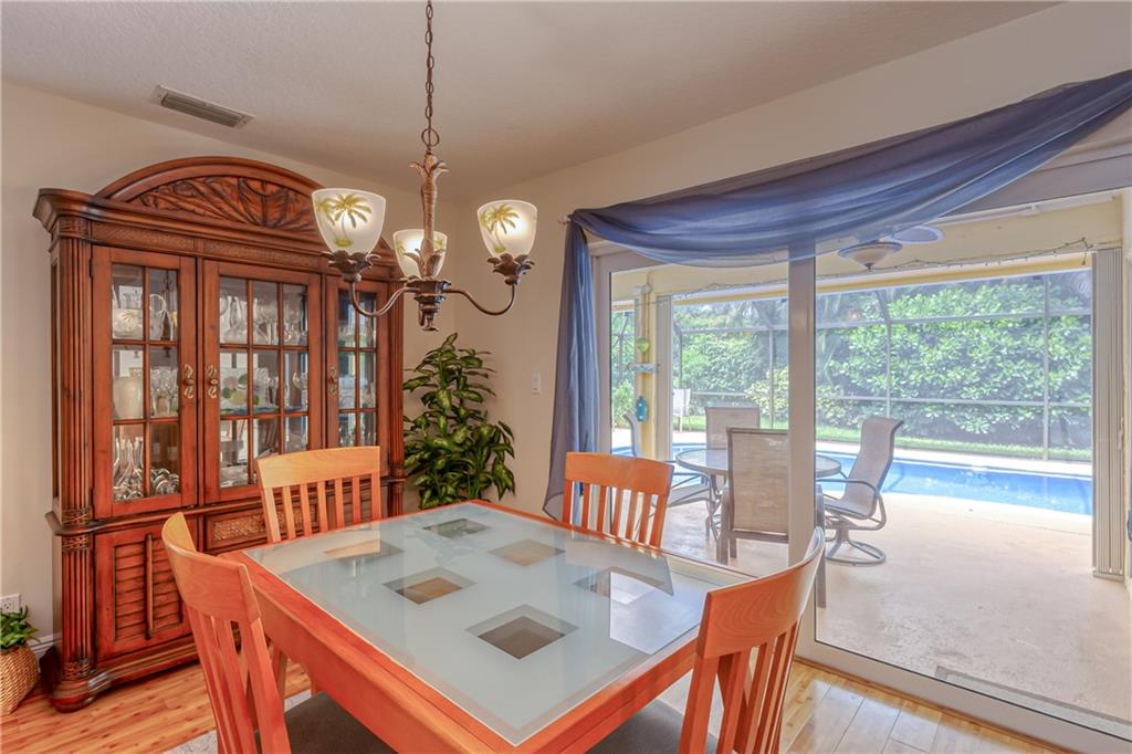 BOCA MADERA UNIT 3 - Residential