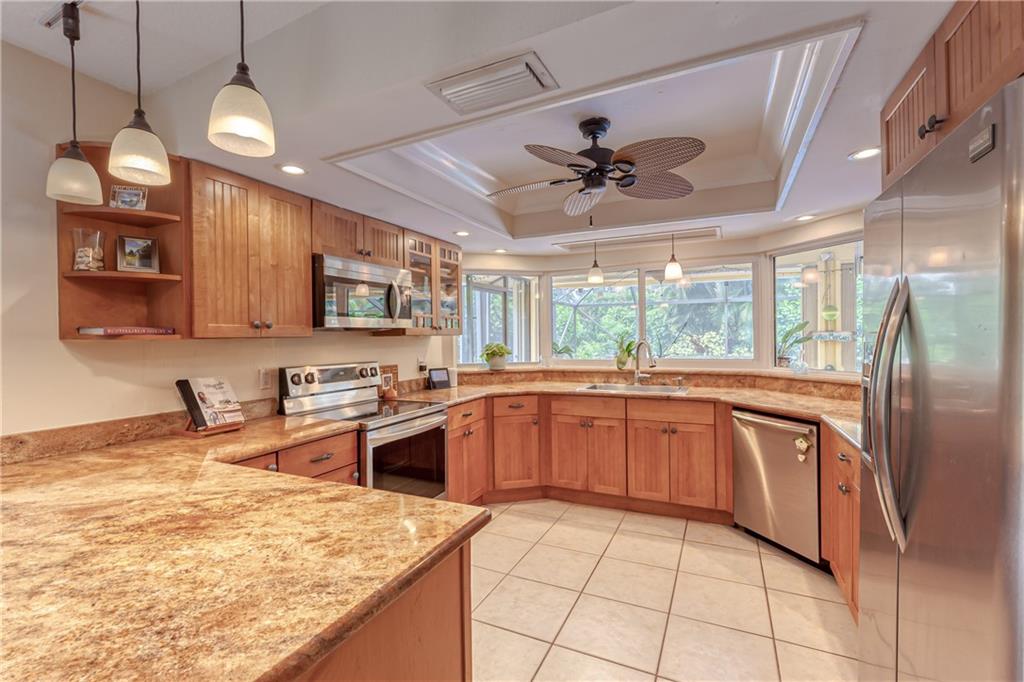 BOCA MADERA UNIT 3 - Residential