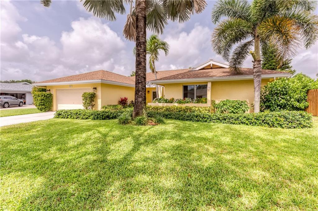 BOCA MADERA UNIT 3 - Residential