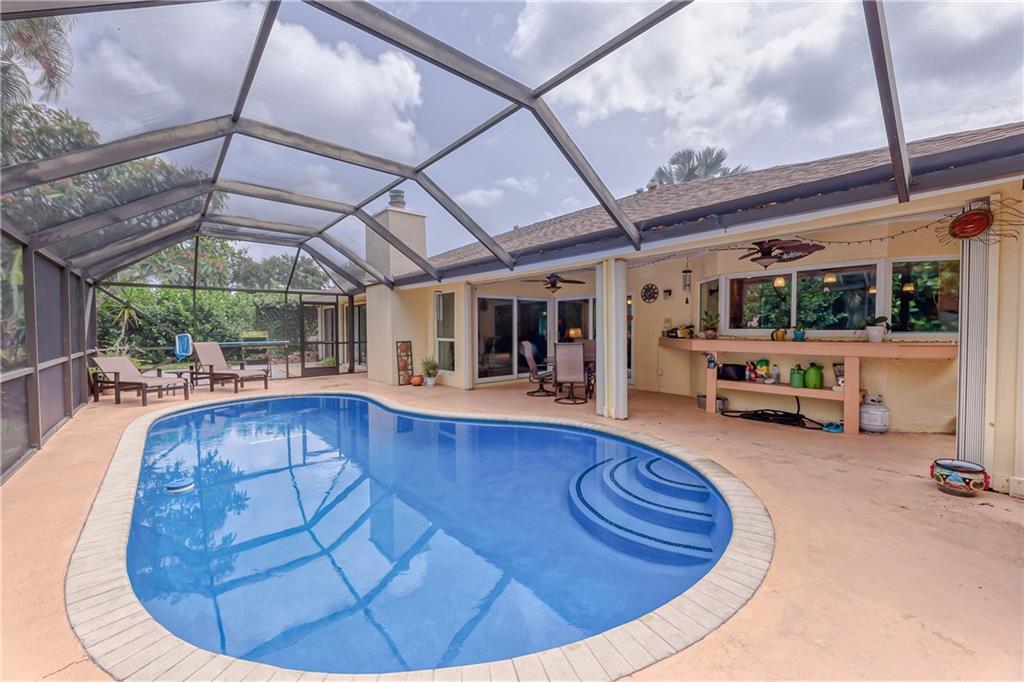 BOCA MADERA UNIT 3 - Residential