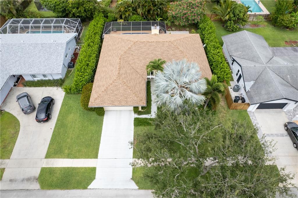 BOCA MADERA UNIT 3 - Residential