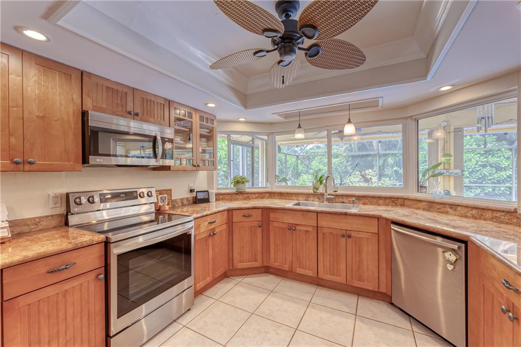 BOCA MADERA UNIT 3 - Residential