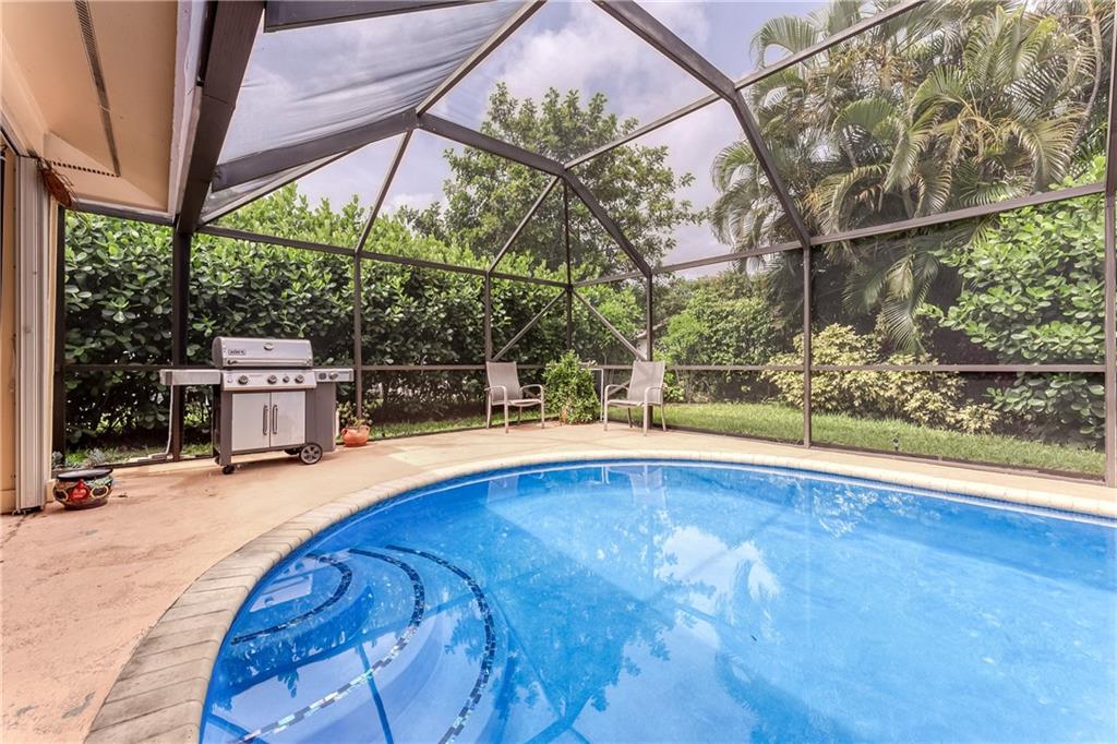 BOCA MADERA UNIT 3 - Residential