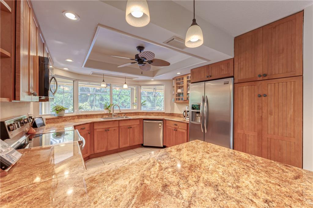 BOCA MADERA UNIT 3 - Residential