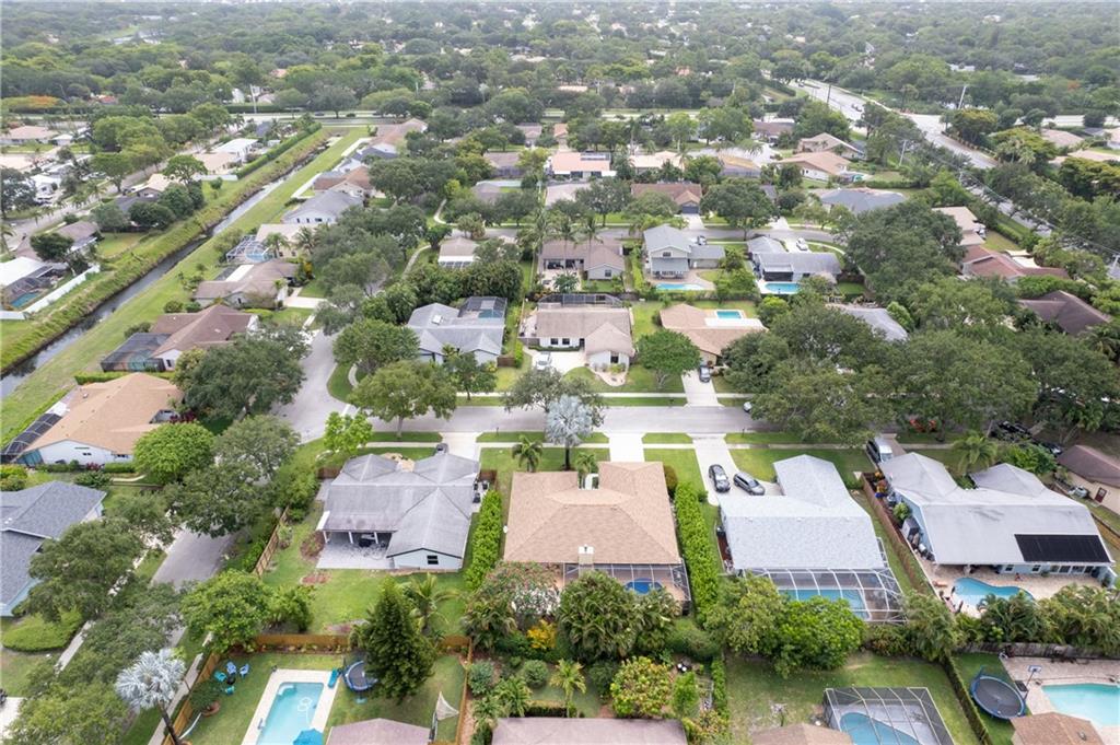BOCA MADERA UNIT 3 - Residential