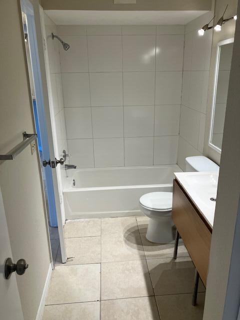 PONTE VERDE AT PALM BEACH LAKES CONDO - Residential