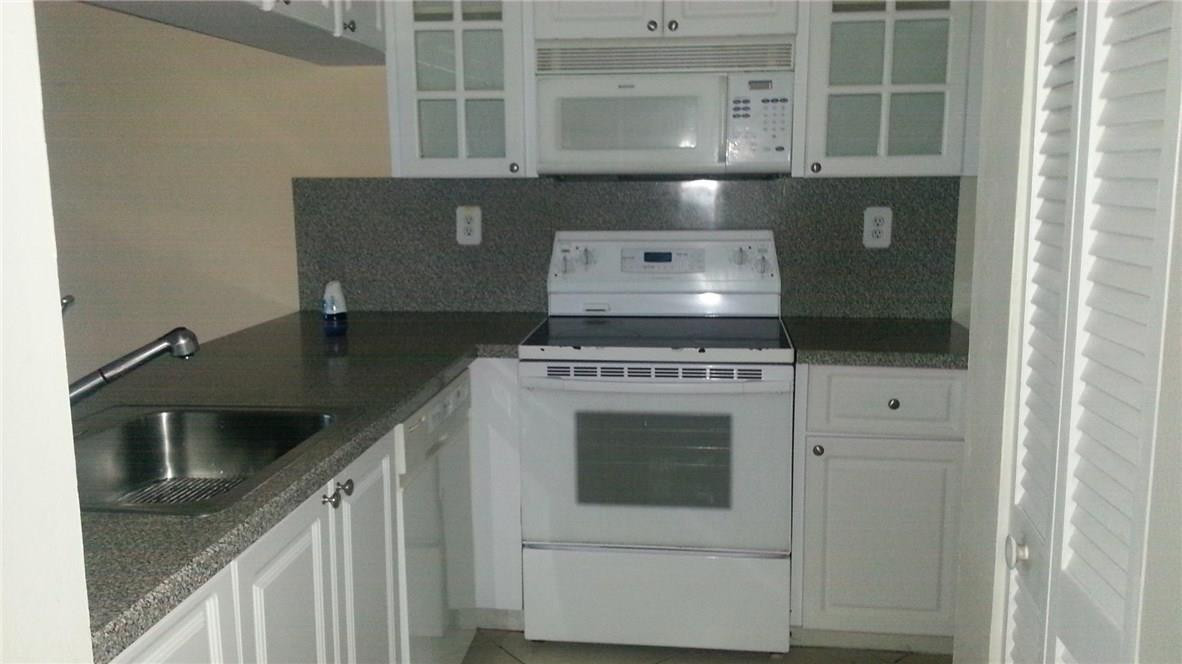 Royal Palm At Plantation - Residential Lease