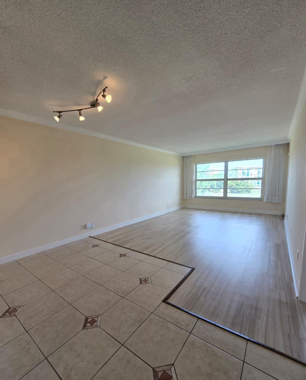 2900 N Palm Aire Drive N 405