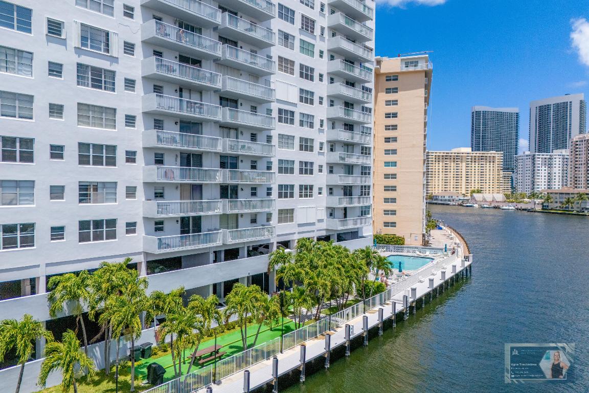 GOLDEN SURF TOWERS CONDO - Residential Lease