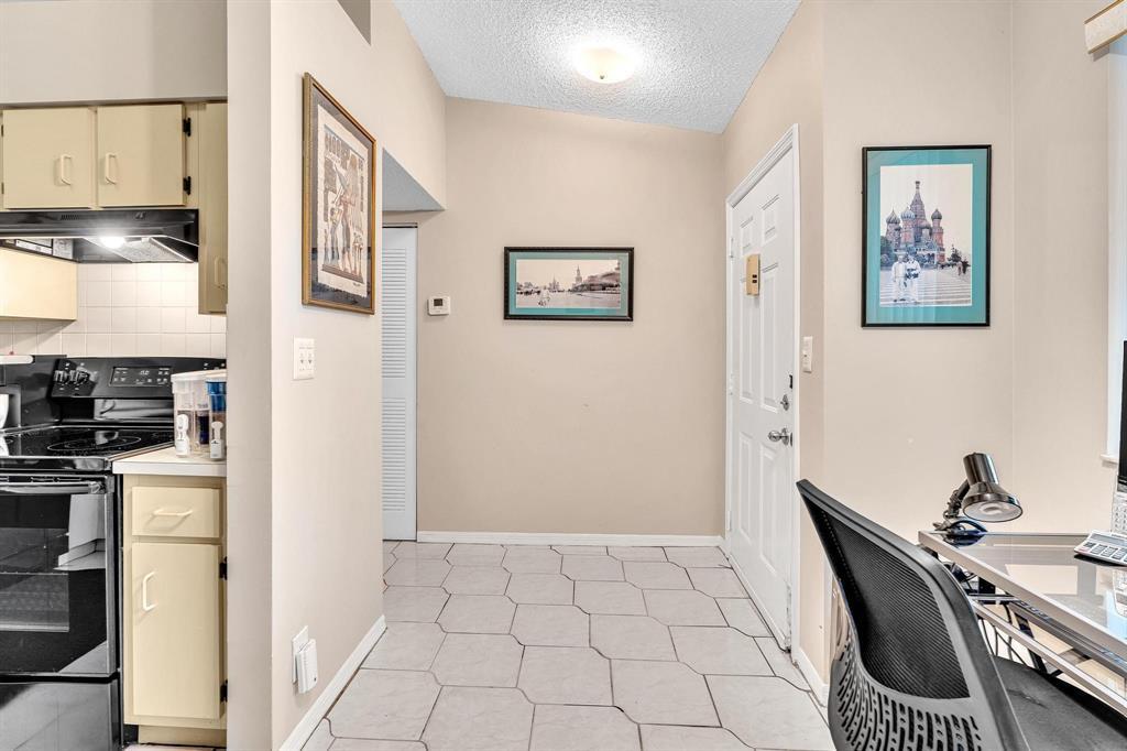 DEVON CONDOMINIUM E - Residential