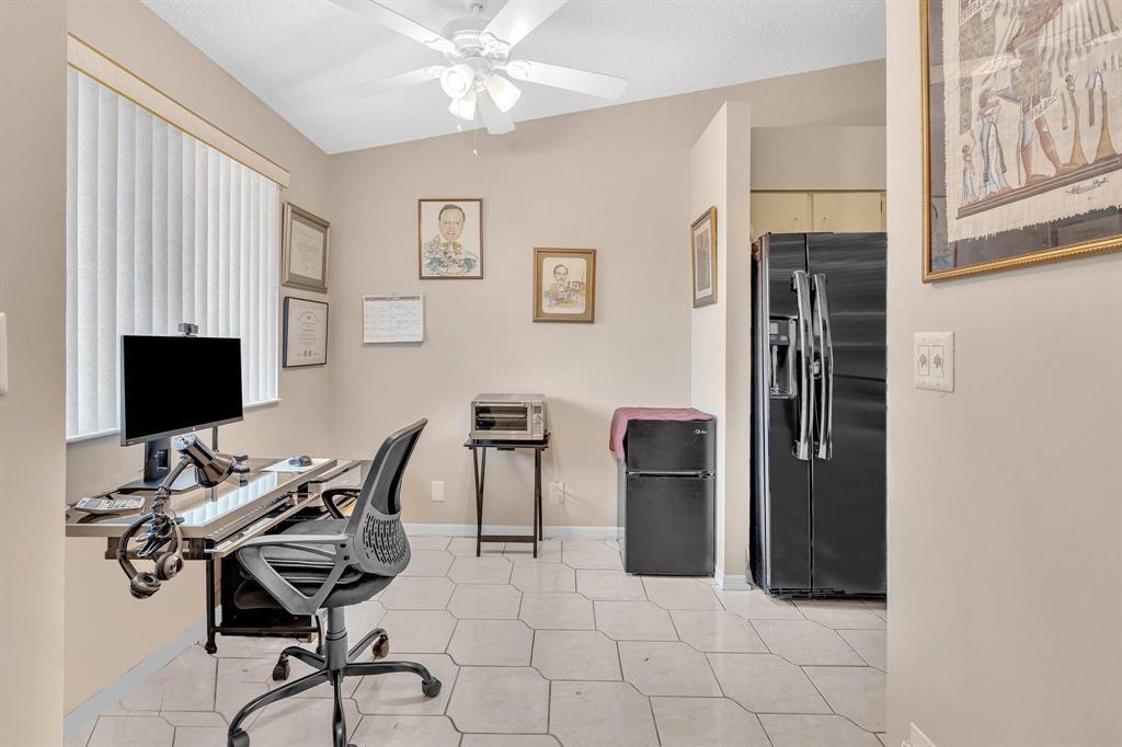 DEVON CONDOMINIUM E - Residential