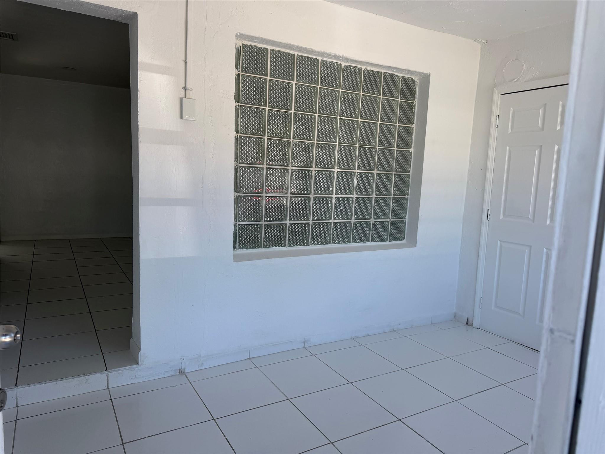 Lawndale 3rd Add - Residential Lease