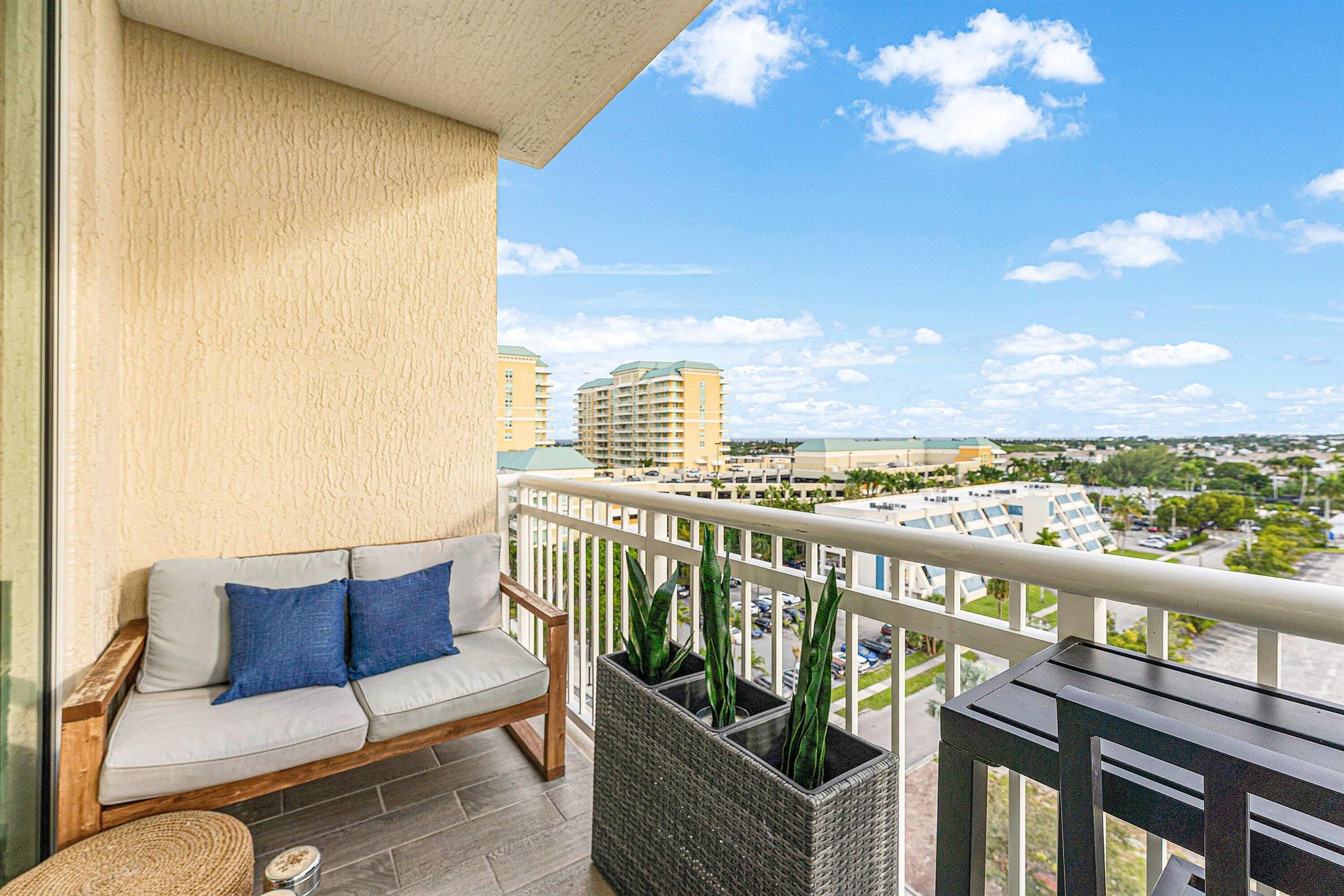 Casa Costa - Residential