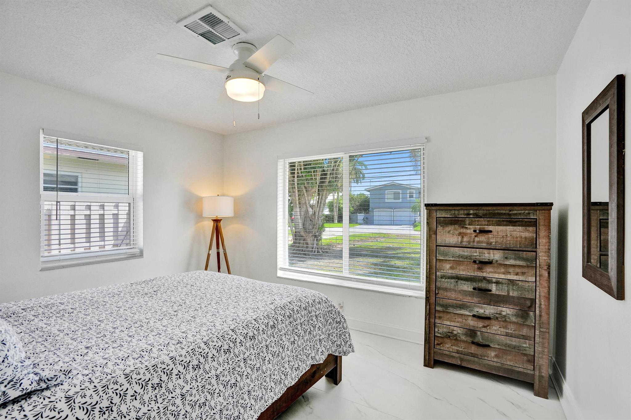 THE COVE - Residential Lease