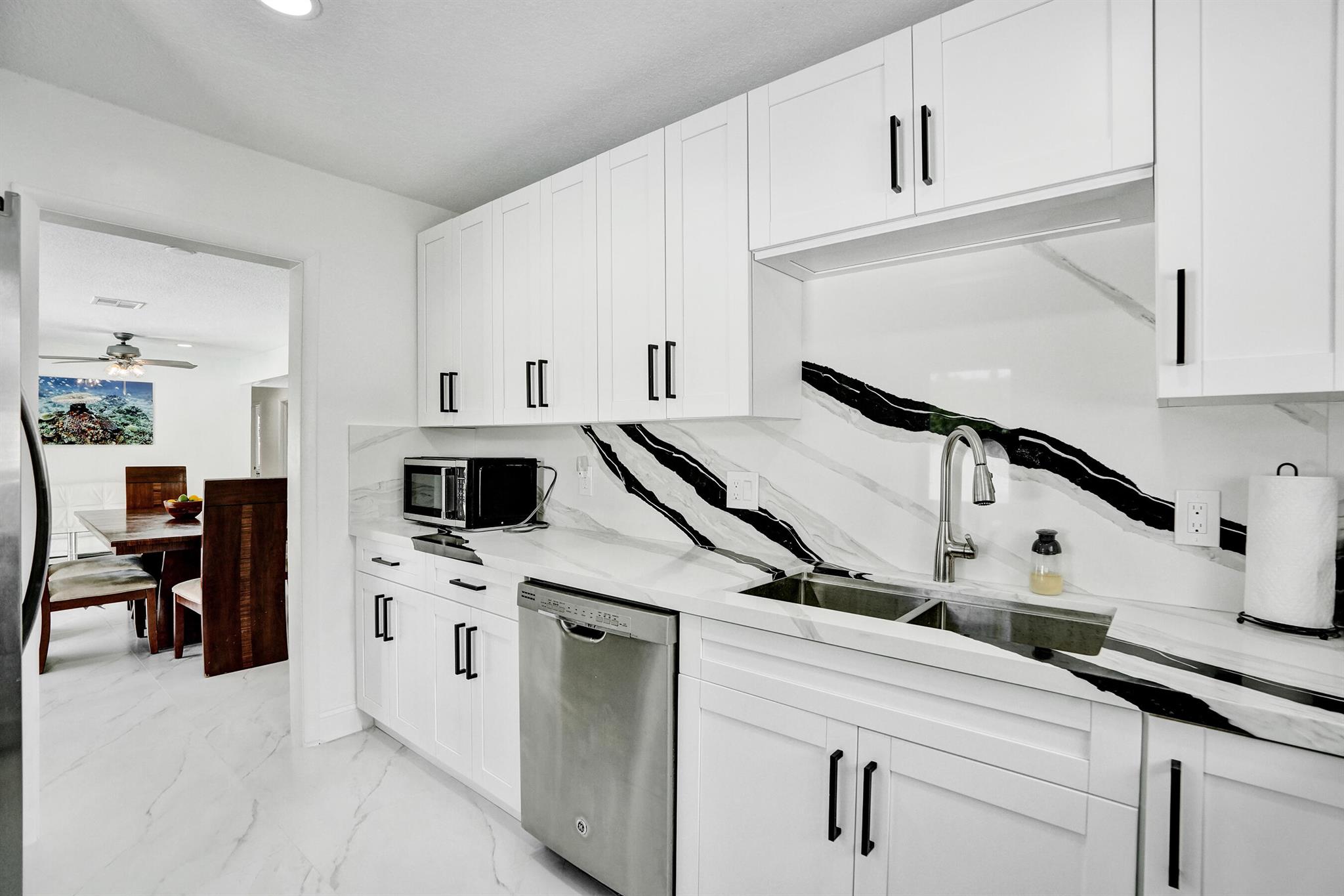 THE COVE - Residential Lease