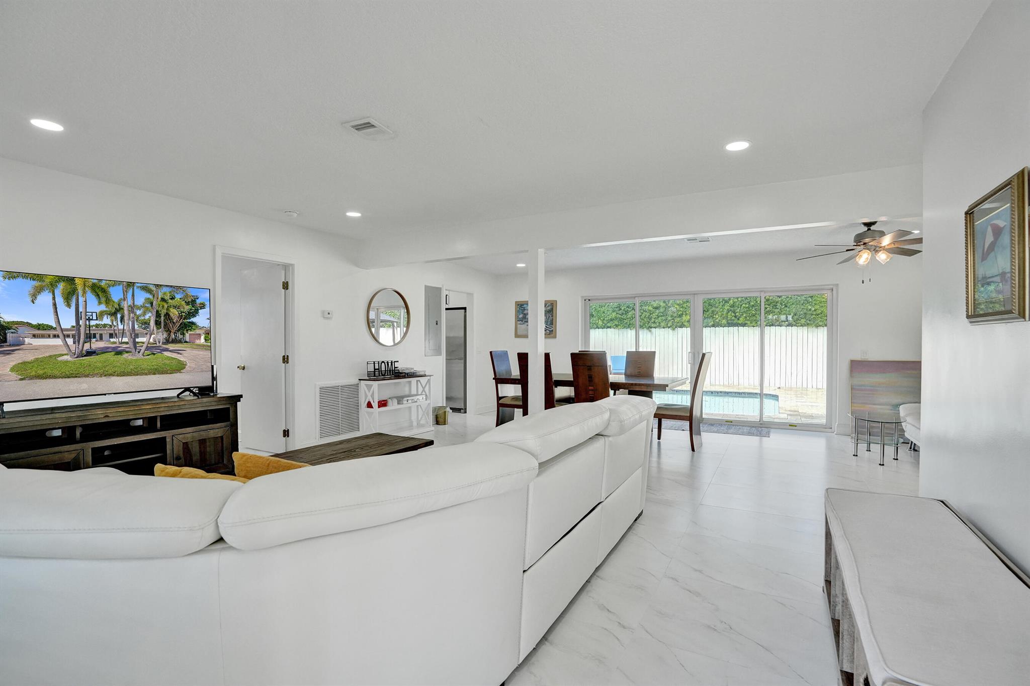 THE COVE - Residential Lease