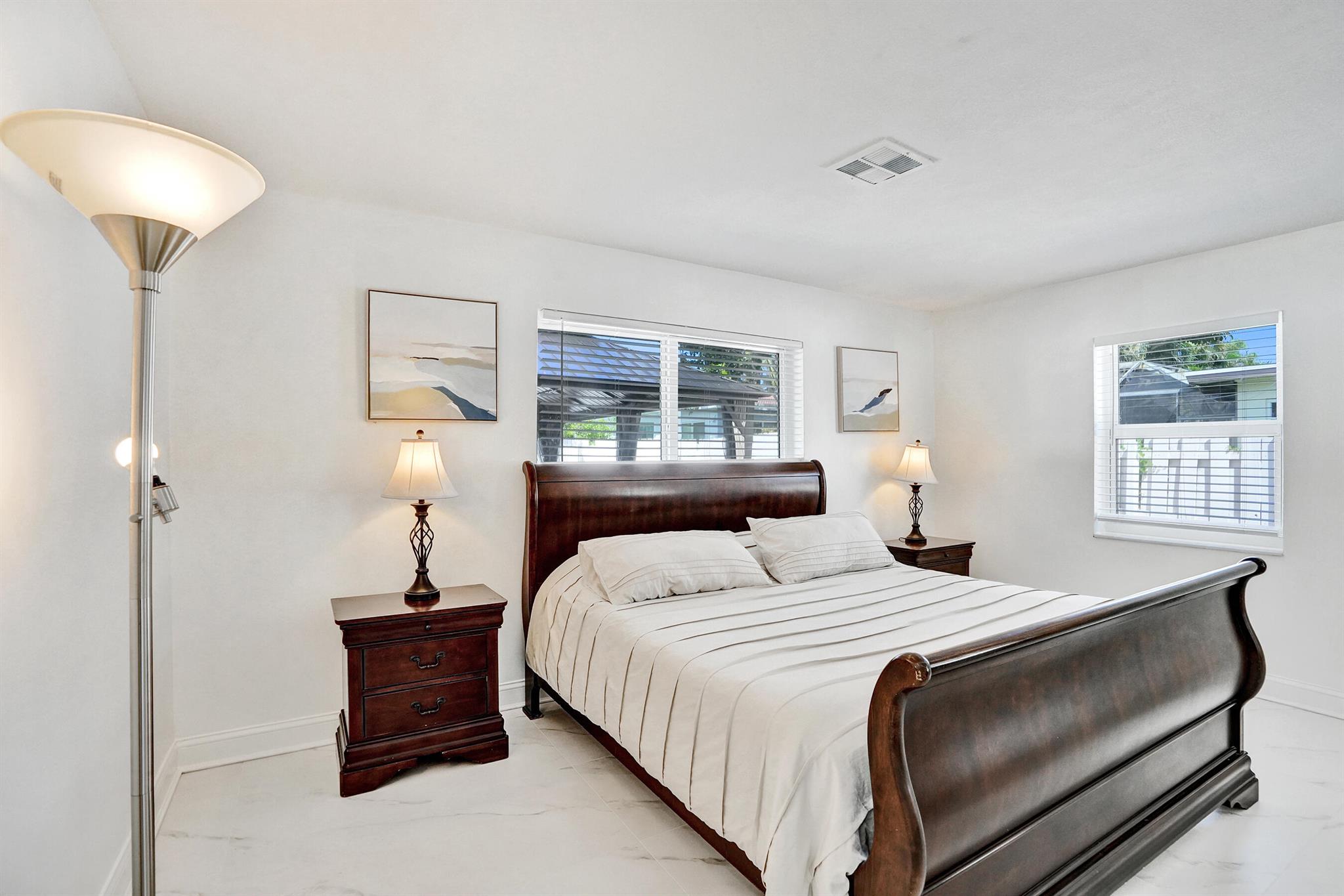 THE COVE - Residential Lease