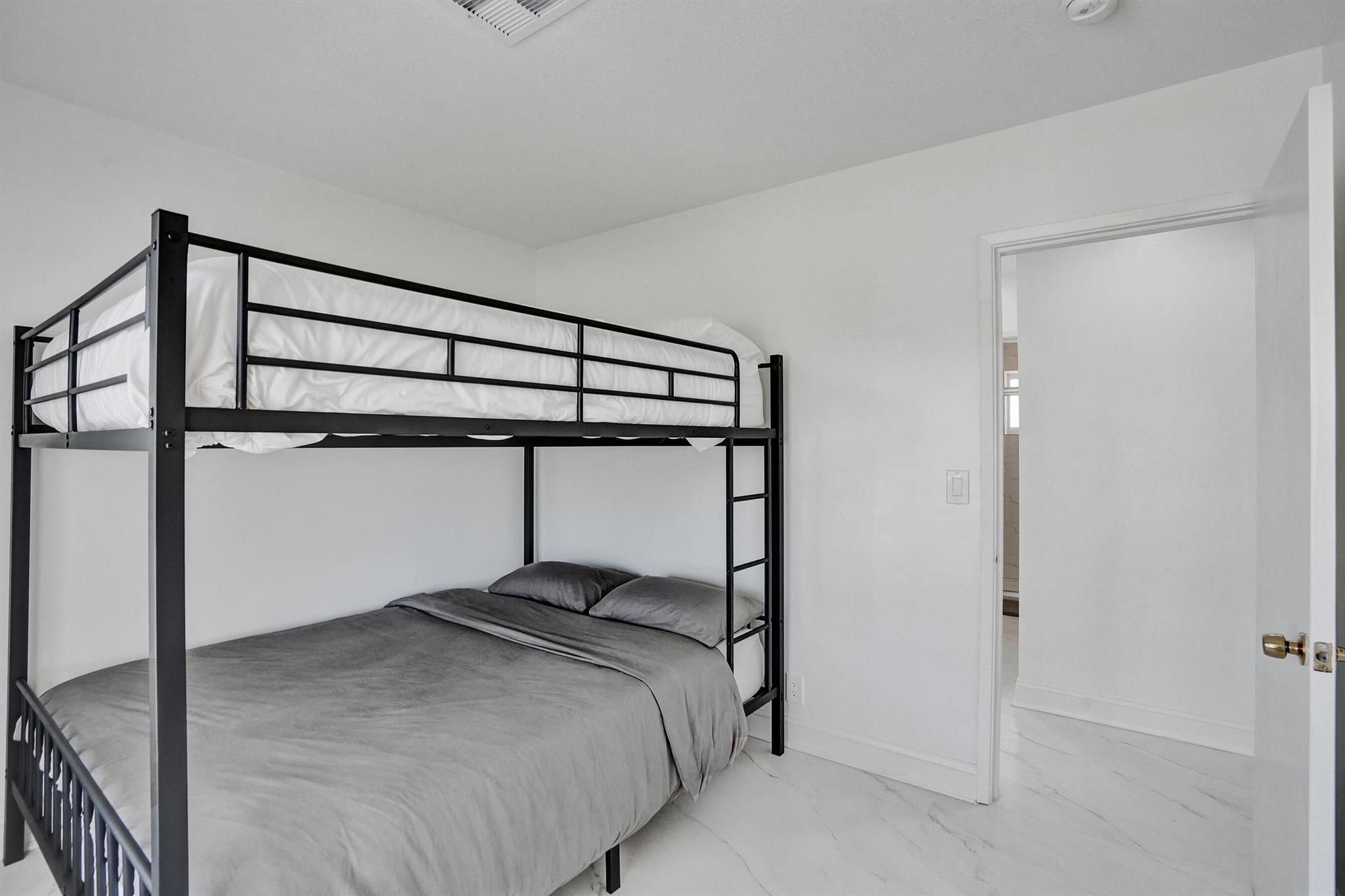 THE COVE - Residential Lease