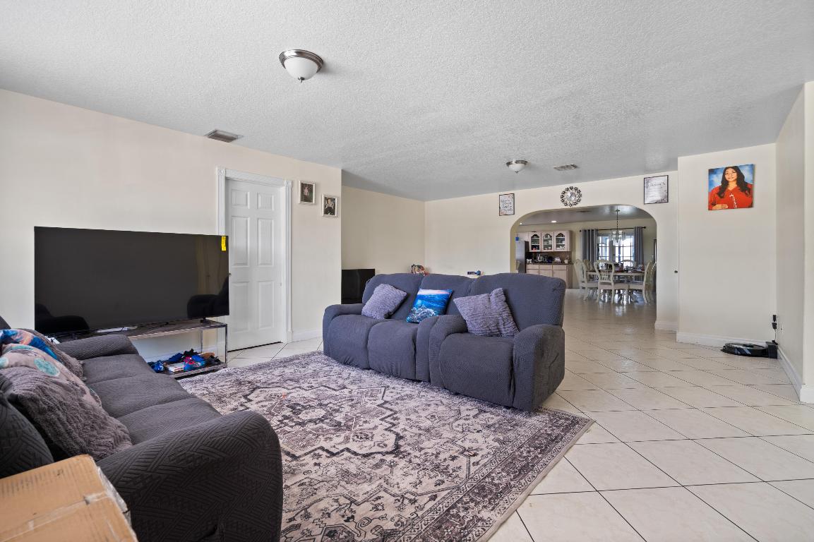 GRAMERCY PARK UNIT 4 - Residential