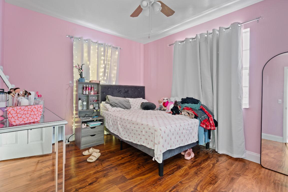 GRAMERCY PARK UNIT 4 - Residential